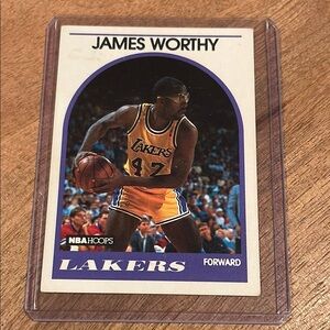 This listing is for a 1989-90  NBA HOOPS JAMES WORTHY trading card